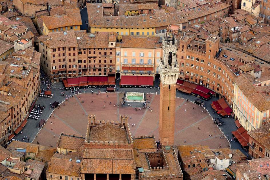 Piazza del Campo, Siena, Italy