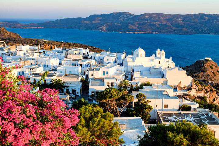 From Athens to Milos, Naxos and Santorini