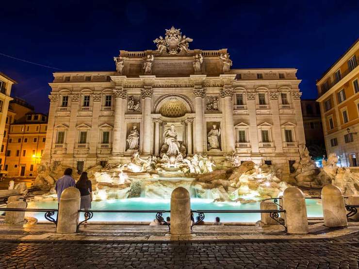 Enjoy A Quiet View Of The Trevi Fountain At Night Cultural Features 